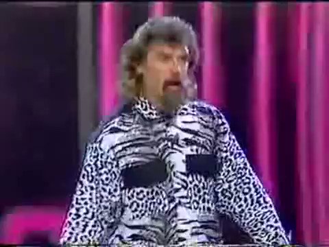 Happy birthday to Billy Connolly. There\s countless hilarious clips out there, but this is a personal favourite. 