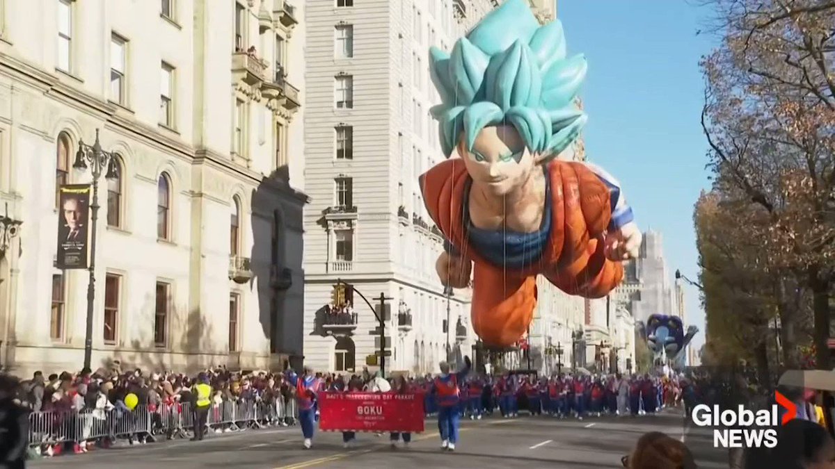 RT @DbsHype: Goku takes the flight at Macy’s Thanksgiving Day Parade in NYC! https://t.co/5YHSpzjNdx