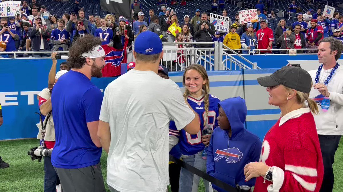 @4JoshReed's photo on Josh Allen