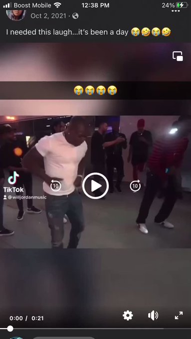 Somebody tell becky cut that shit https://t.co/b7xFQ7MC1P<a href="/tag/newprofilepic"class="tags"><span>#newprofilepic</span></a>