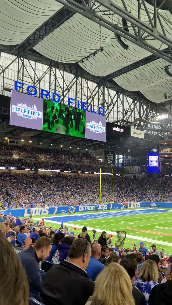 J’s Sports Bets on Twitter "The Lions halftime show isn’t live 😐 https