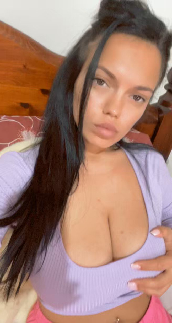 lexy on Twitter "Im on i will vizit me chaturbate/lexy_sweet https//t