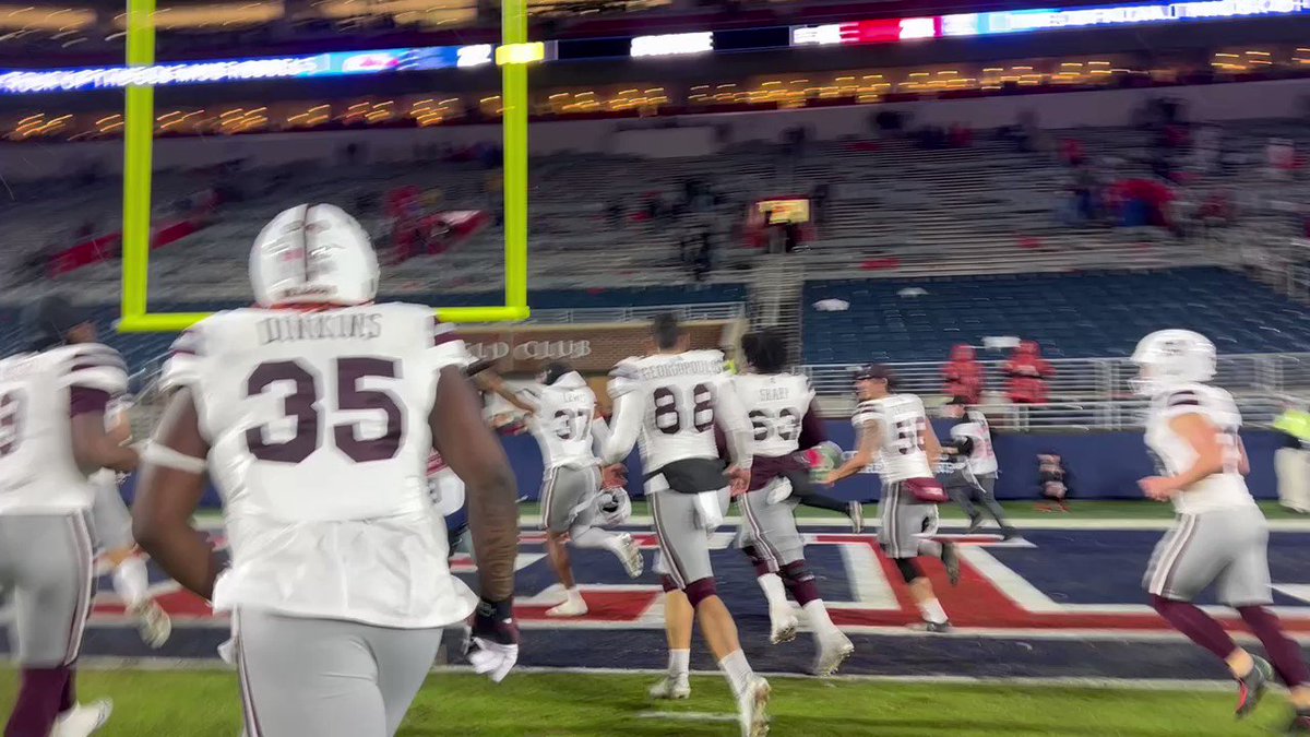 @gnybarra's photo on Egg Bowl