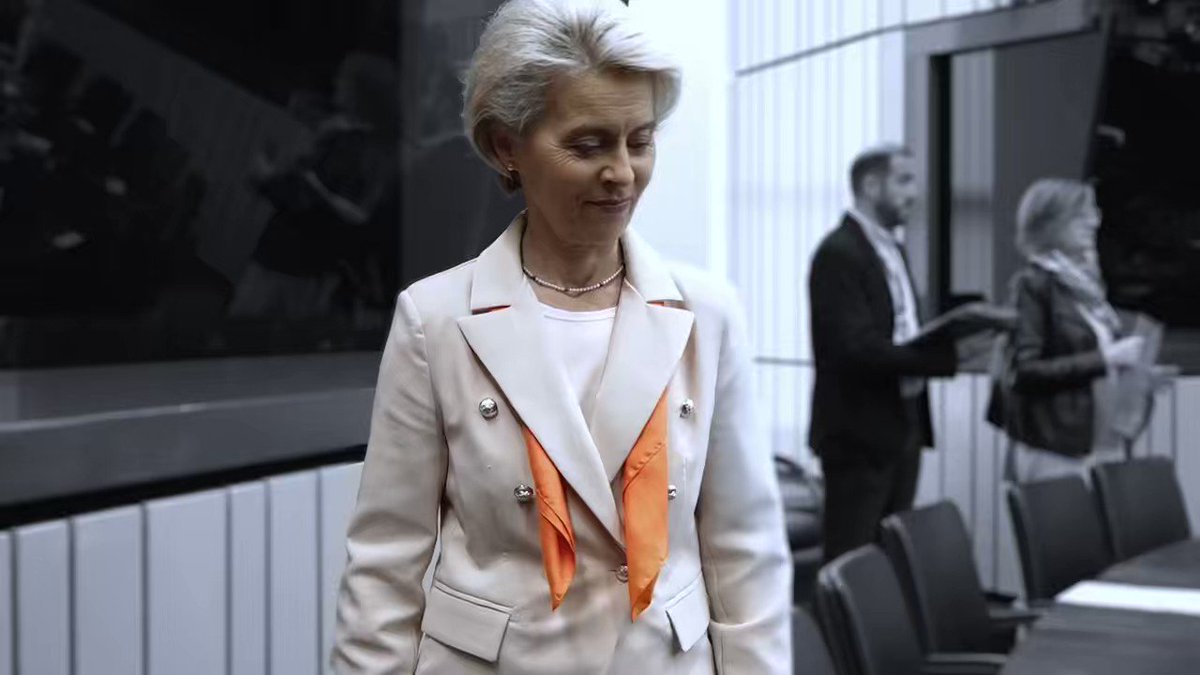 @vonderleyen's photo on #OrangeTheWorld