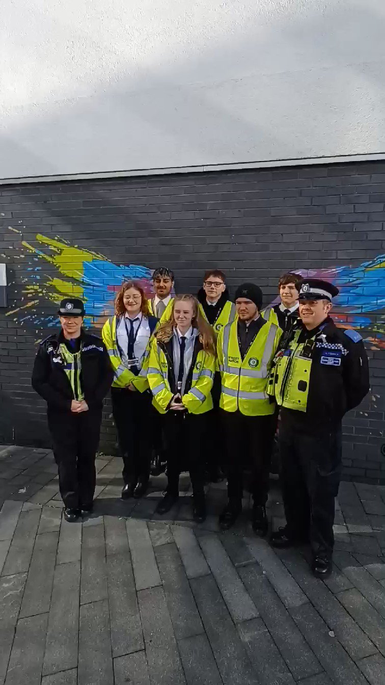 Walsall Police on Twitter: "Our fantastic @Walsall_College Streetwatch  Volunteers have joined officers from @StMatthewsWMP in supporting  #WhiteRibbonDay by making the White Ribbon Promise to end men's violence  against women and girls Support