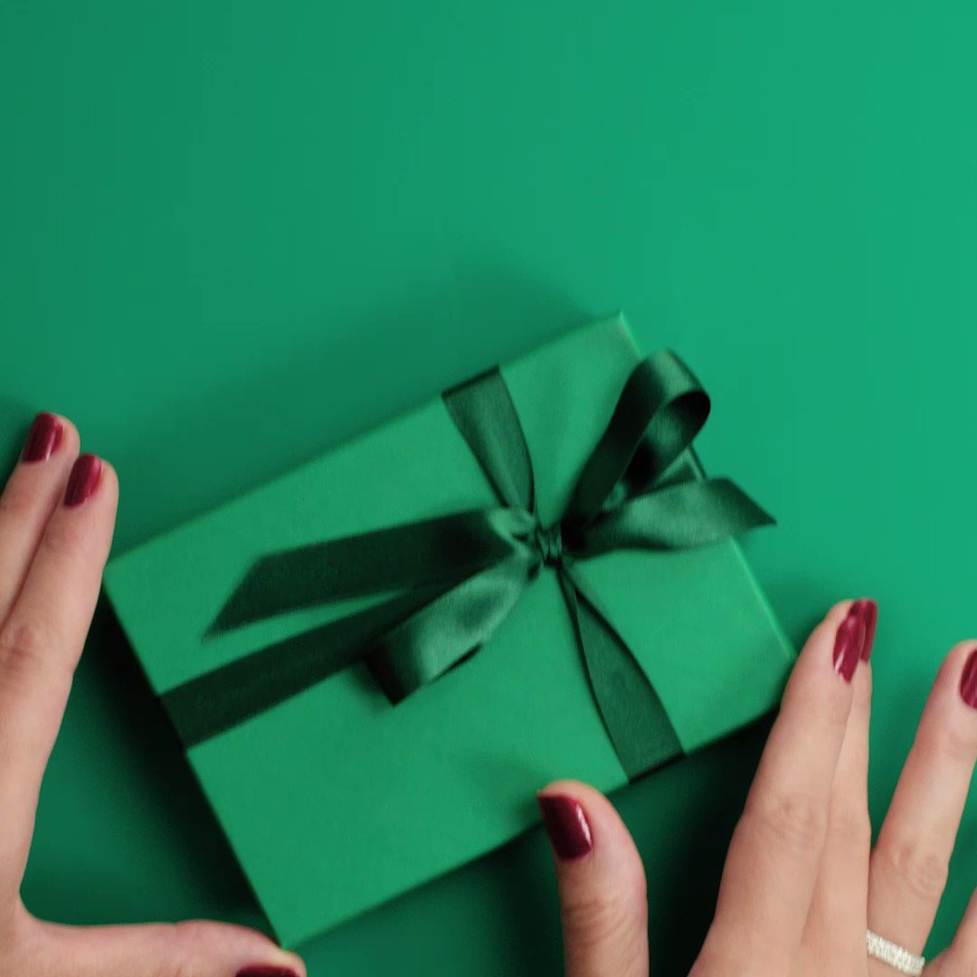 Helzberg Diamonds (Helzberg) / Twitter