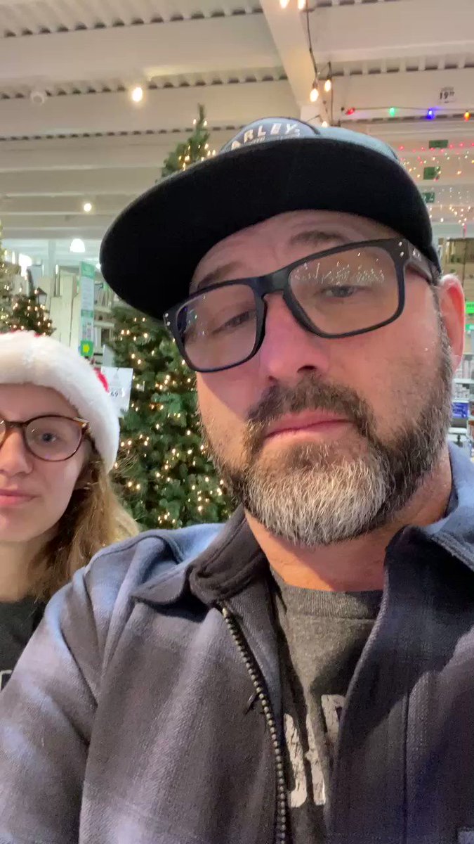 A Deep Dive Into Chris Hawkey’s Riches & Looks