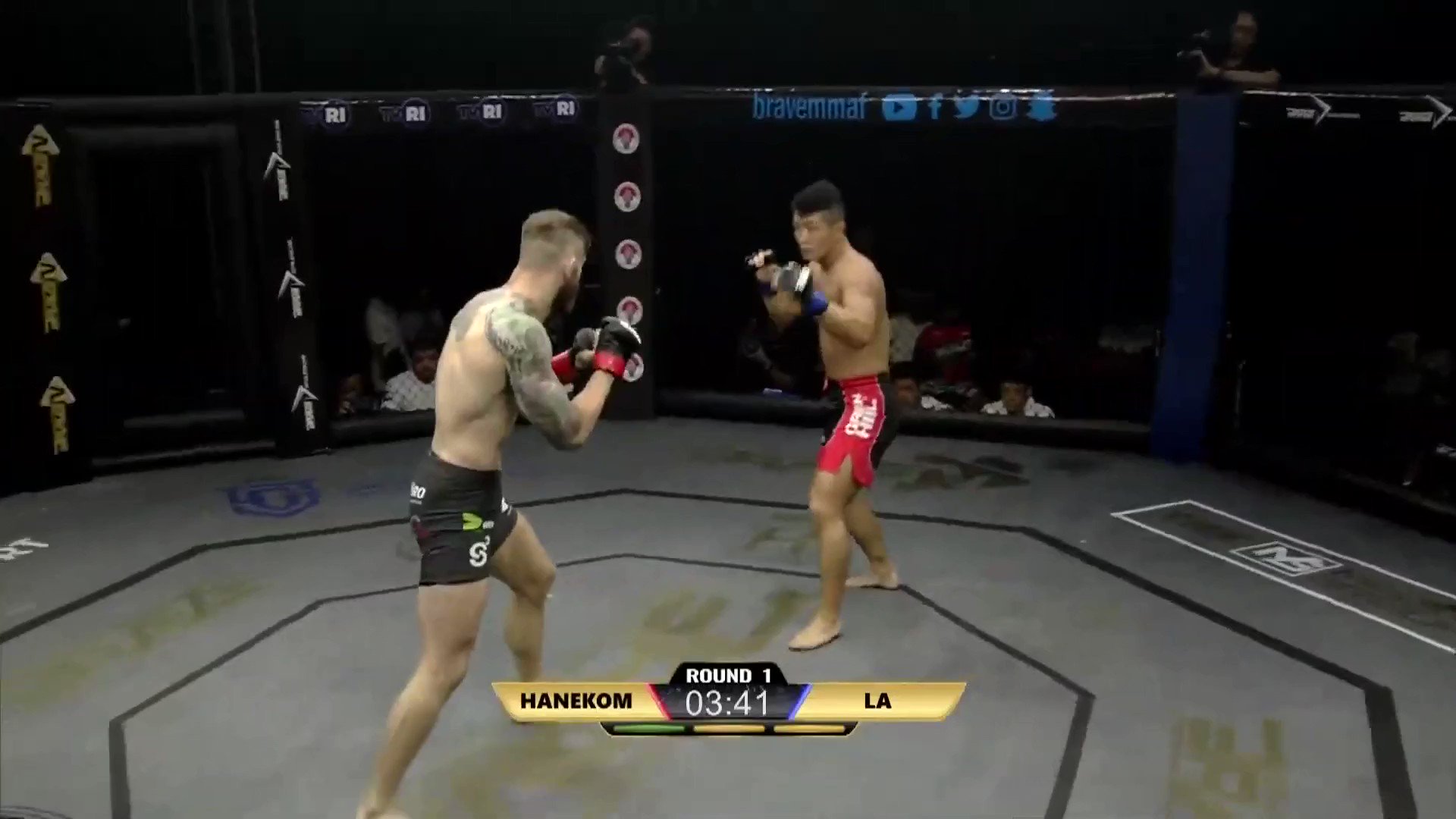 caposa on Twitter "Chad Hanekom completely starches In Jae La with a