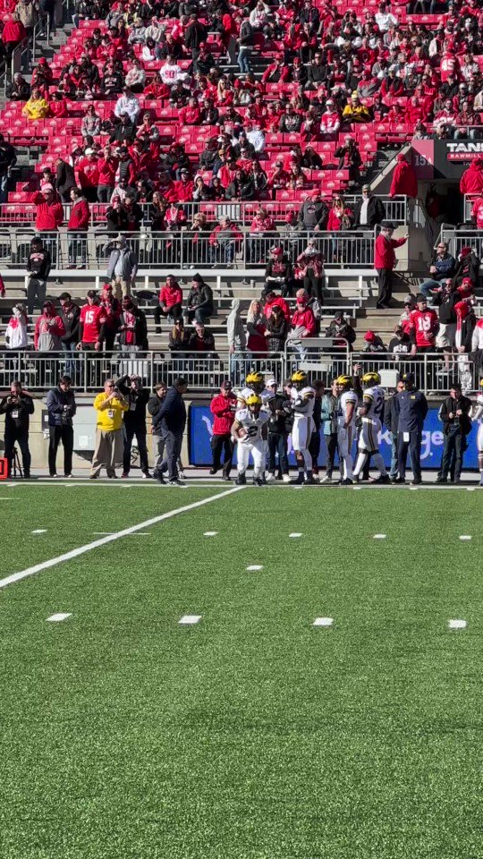 @CSayf23's photo on Blake Corum