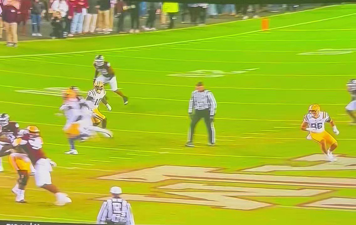 Boot Krewe Media on Twitter "This wasn’t called Pass Interference 😂"