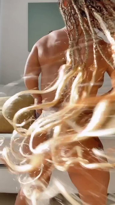 Attitude bad, pussy too good, when he say fuck me, I tell &lsquo;em fuck me good 😝 @funsizehanna https://t