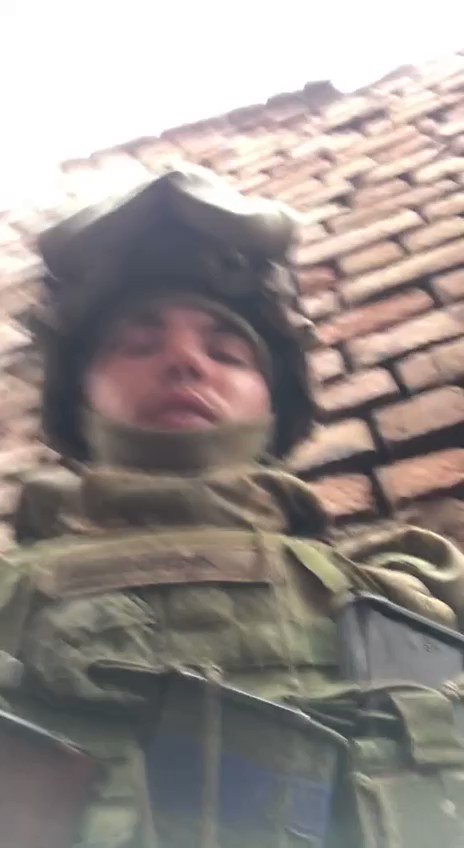 Российский солдат z v o. Добровольцы батальона урал. Бурят вывел из окружения срочников. Бурят вывел из окружения срочников. Боевые буряты.