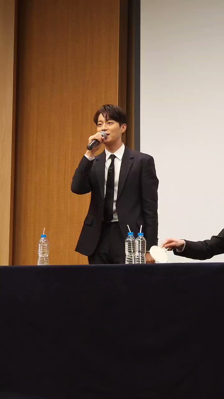 [閒聊] 有點奇怪的尹斗俊的年末計劃