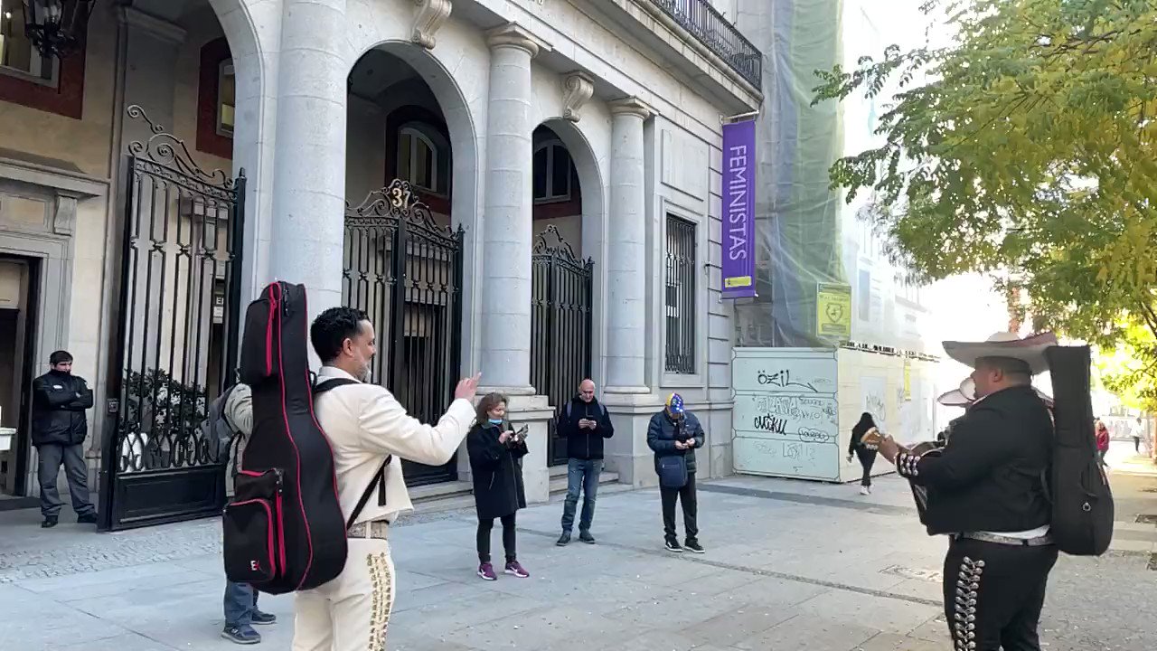Wall Street Wolverine on Twitter "Forocoches envía mariachis a la