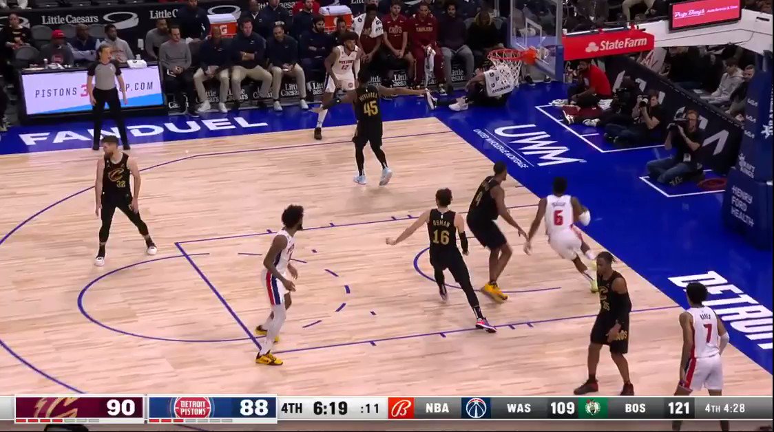 ClutchPoints on Twitter "During last night's PistonsCavs game, Cedi