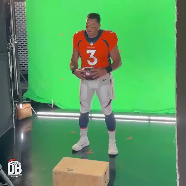   HAPPY BIRTHDAY RUSSELL WILSON  