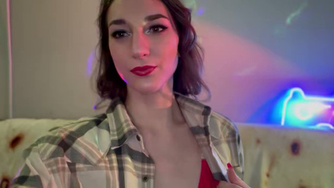 Who’s joining me on stream today?? ??? OF 2pm MST

https://t.co/CjDIHmmjPu https://t.co/tN4GyUIQnZ