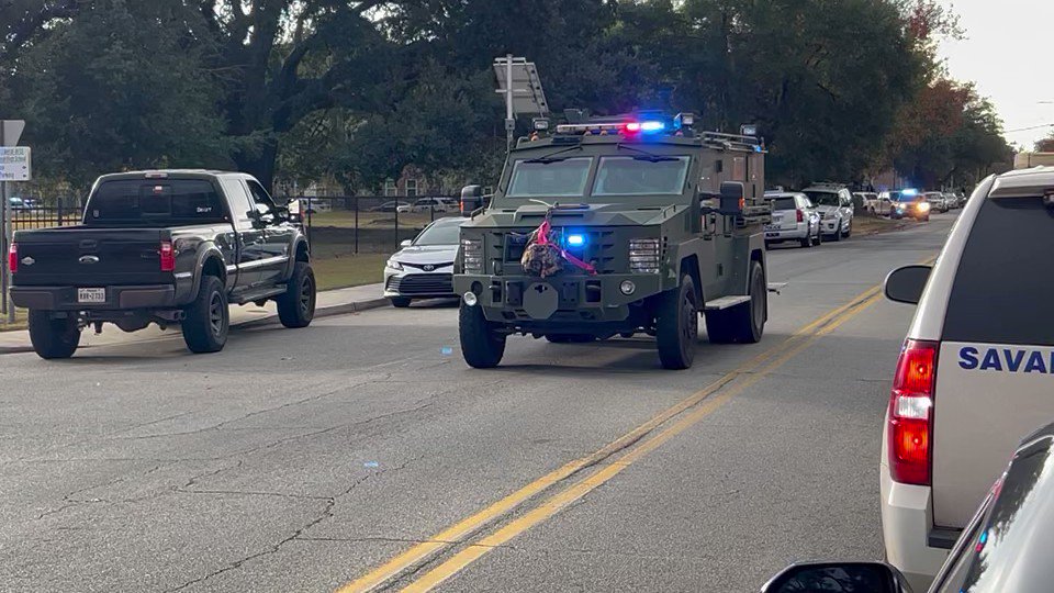 Citizen free press on twitter massive police response to reports of