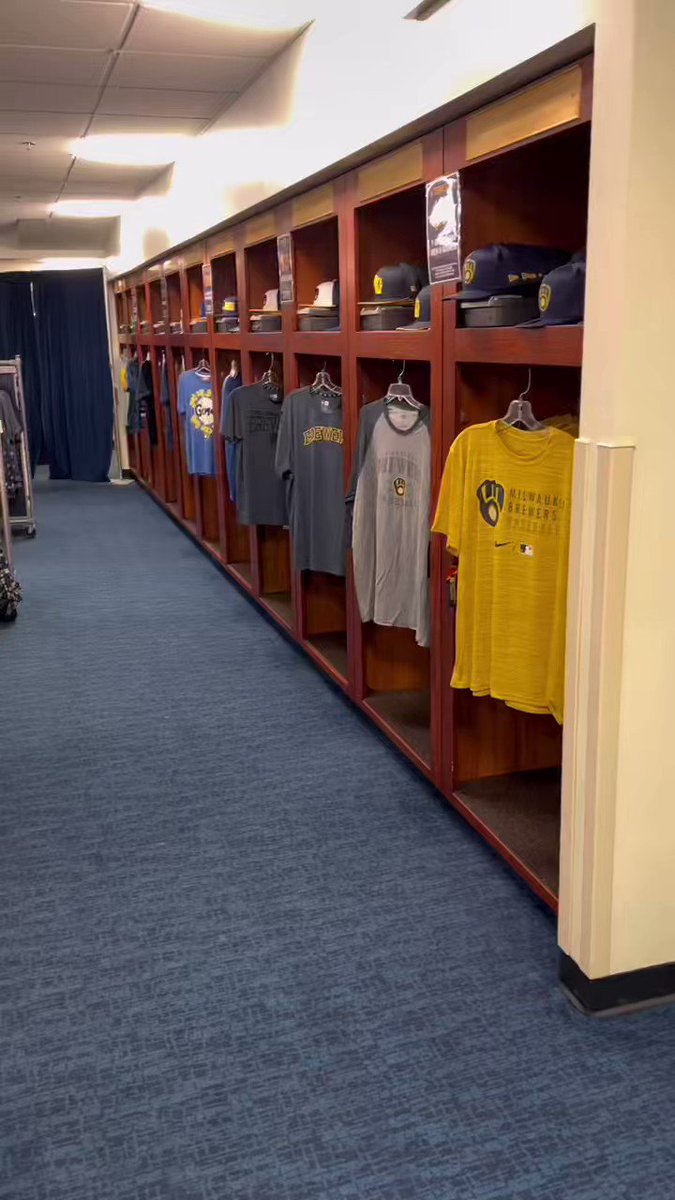 Stock up your stockings with the Brewers' annual clubhouse sale