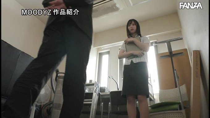 大好きな同僚の夫との結婚を上司に報告したら、夫の左遷を仄めかされて、カラダの関係を迫られる…

とりあえずシコってみ？
https://t.co/e3ah05ZHBJ