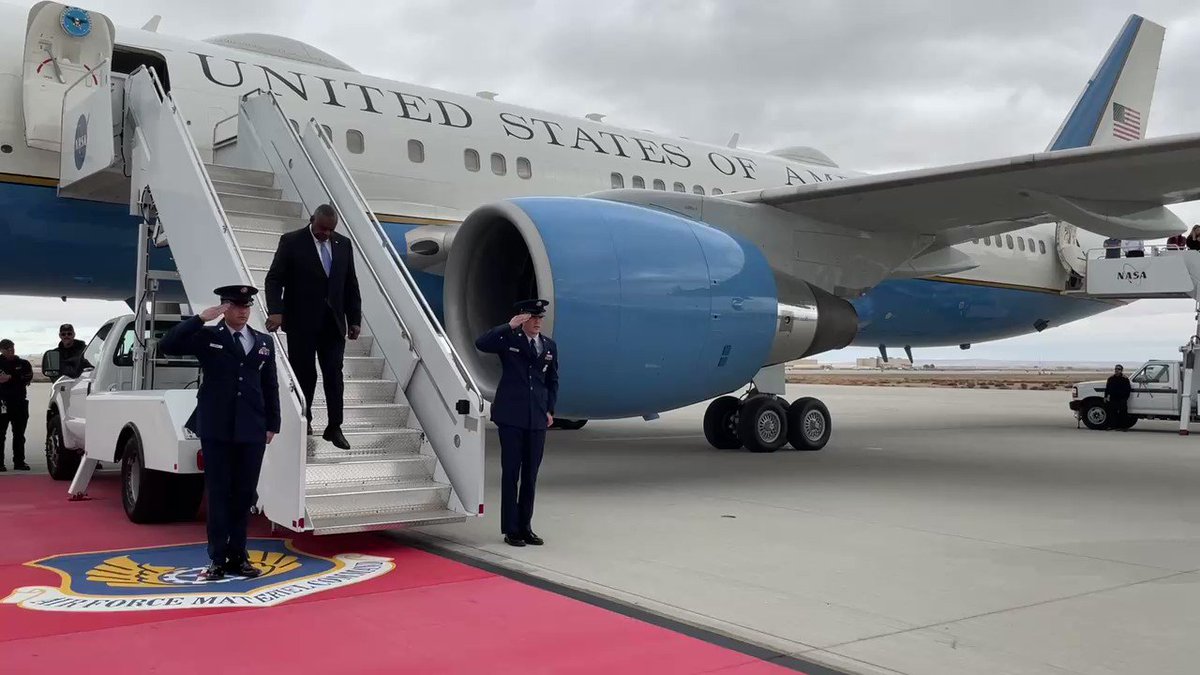 🤺🛡Consigliere🇨🇱🛡🪬 on Twitter "RT SecDef Wheels down in Palmdale
