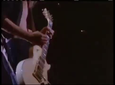 Happy Bday Rick Savage Bajista de la banda   