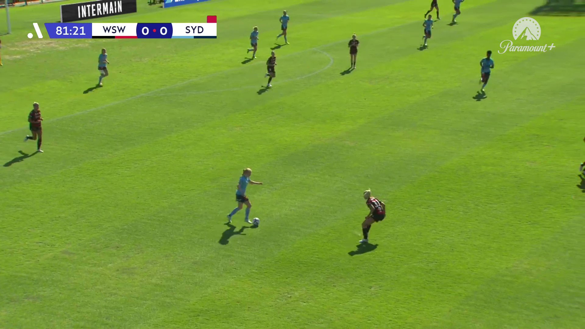 REMMMMYYYYYYYYYY 🤯😱 

What a hit from Remy Siemsen to fire a 10-woman @SydneyFC in front in the derby! 🔥 

Catch all the action LIVE on #DubZone 📺

Follow live:  @LibFinancial”
