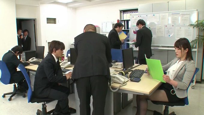 時間停止してデカpai揉みまくり...(*ﾉωﾉ) https://t.co/6WY6GHJvPs