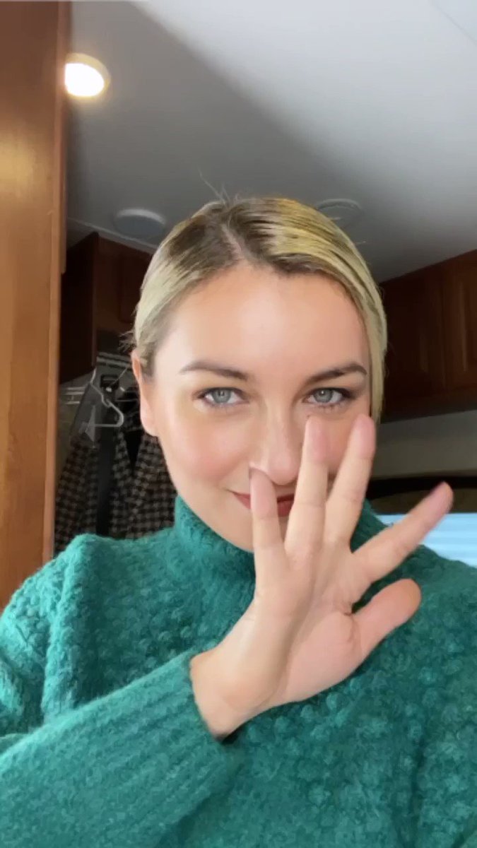 Ann pirvu on twitter a little margot message from set to celebrate