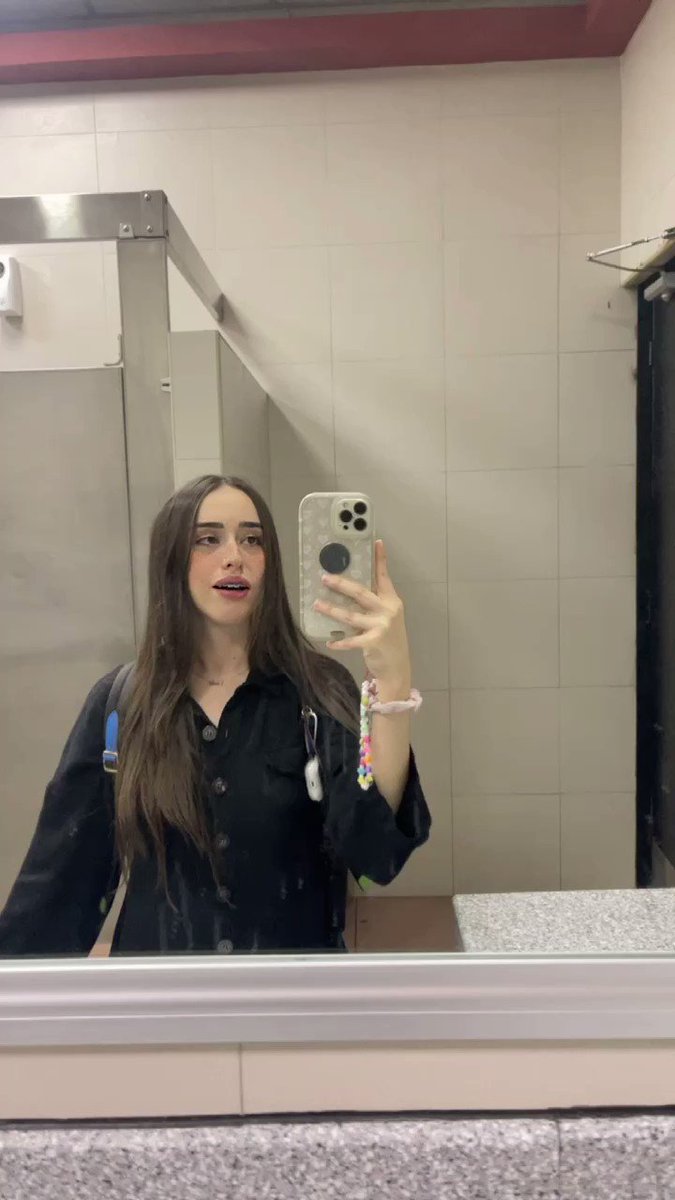 Escarleth Palacios on Twitter "Ubícate 🙄 escarlethpalacios viral"