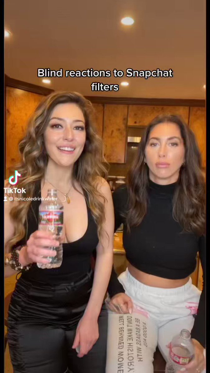 nicoledrinkwater.eth on Twitter "Monday laughter. 🥰🫶🏼"