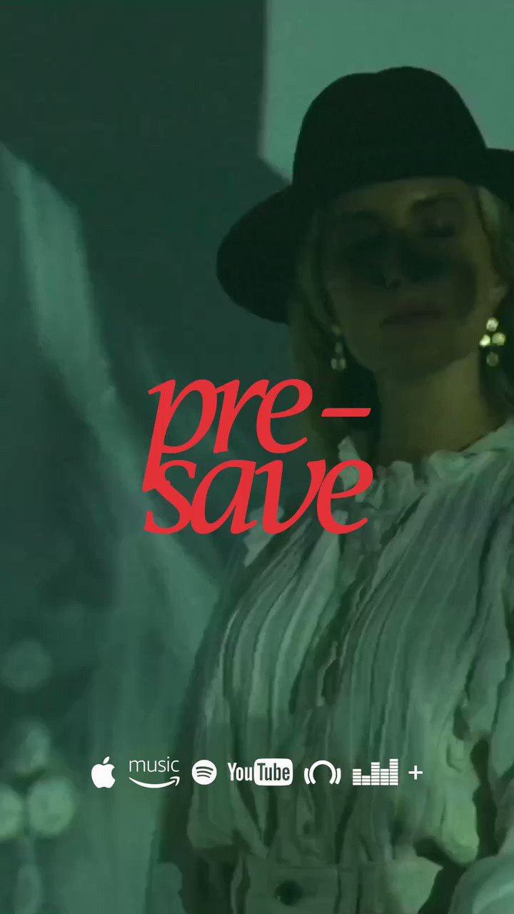 Lorelei Taron (@LoreleiTaron) / Twitter