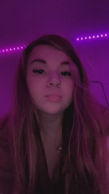 who&rsquo;s trynna get behind the arch ;) #onlyfanscomingsoon https://t.co/MPz7FkPvBx<a href="/tag/onlyfanscomingsoon"class="tags">#onlyfanscomingsoon</a>