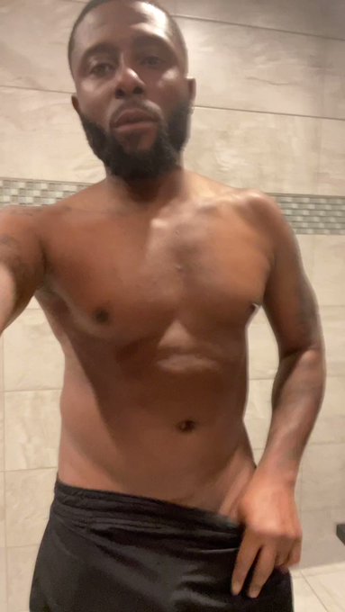 Locker room confessions 😈😈😈  Gotta let it all hang out sometimes  https://t.co/HGlfpsoKLy https://t.<a href="/tag/today"class="tags"><span>#today</span></a><a href="/tag/subscribe"class="tags"><span>#subscribe</span></a>