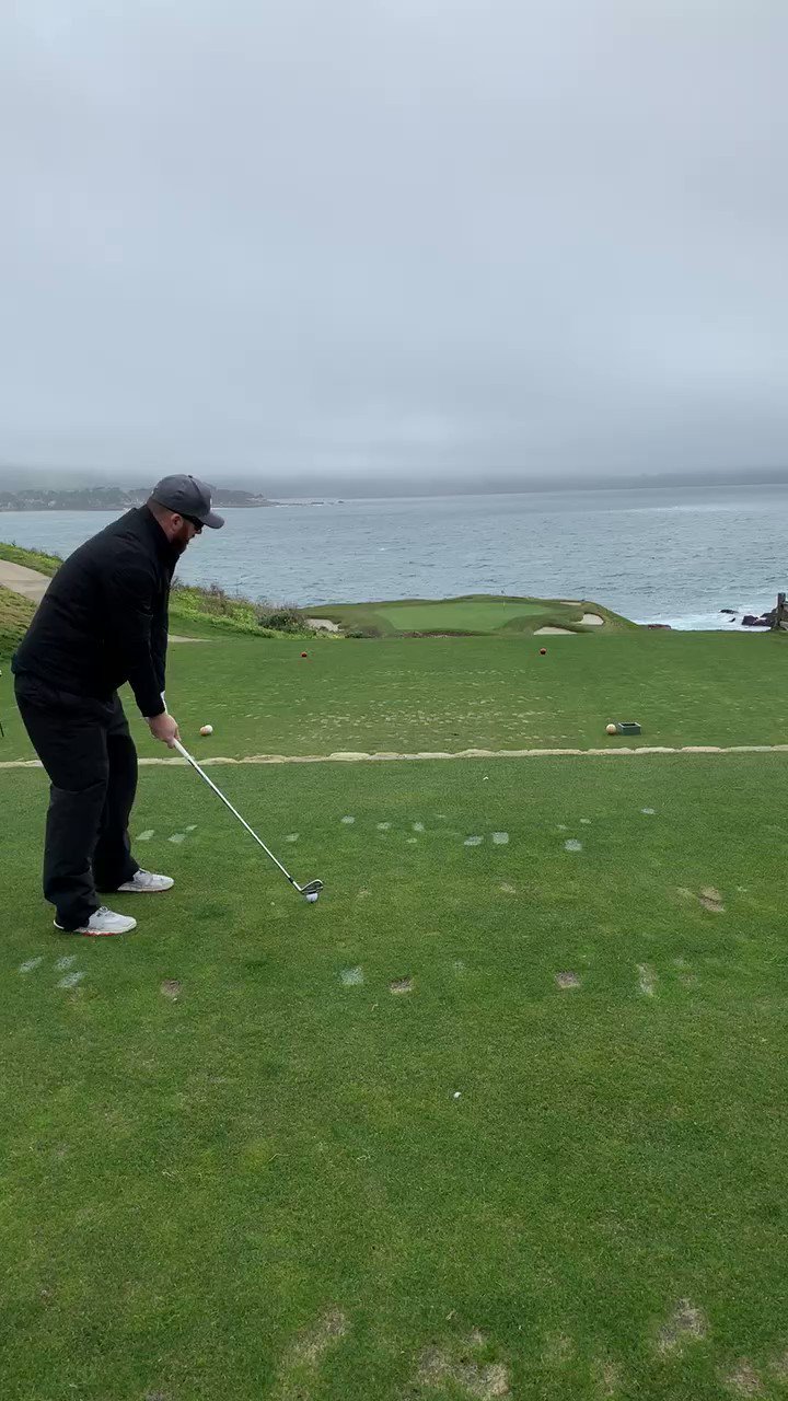 Caddie Network on Twitter "Driver on the 7th at Pebble Beach 😳 (🎥 caddiewhisperer) https//t