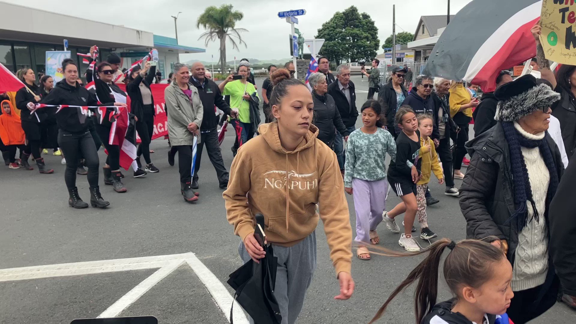 te-aniwa-hurihanganui-on-twitter-huge-turnout-in-protest-against-the
