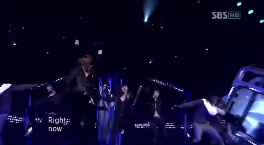 最初の推しはトンバンだけど、初恋はイ・ホンギなので会えるの死ぬ 