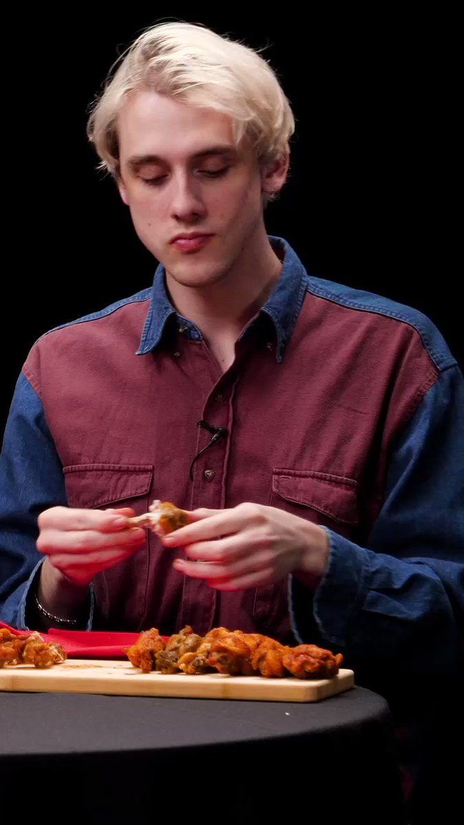 Spidermart on Twitter "RT SuperMegaShow Hot wings with even hotter