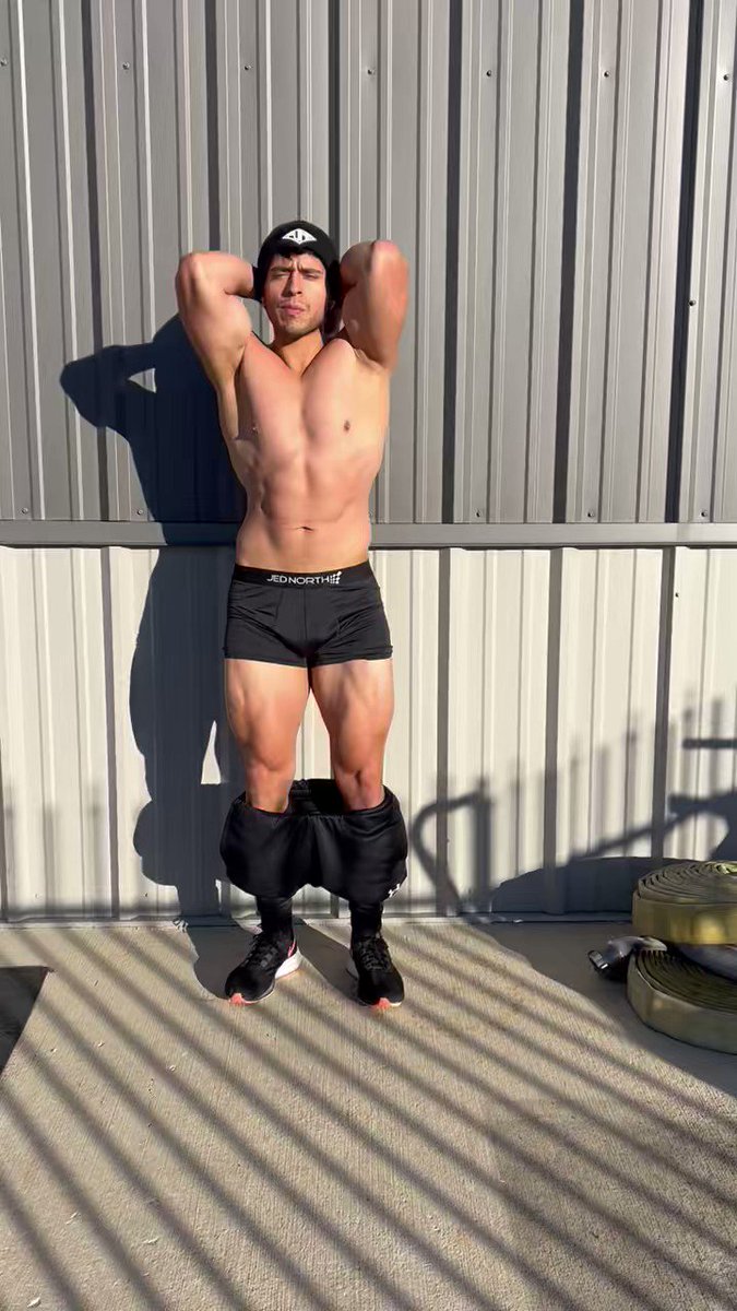 Osvaldo Mireles 👨🏻 on X: Me earlier at the gym after my workout 💪🏻👀  #FitnessModel #gym #FYP #RetweeetPlease #tweetme #like #comment #share  #subscribe t.coMjlkAn27Lx  X