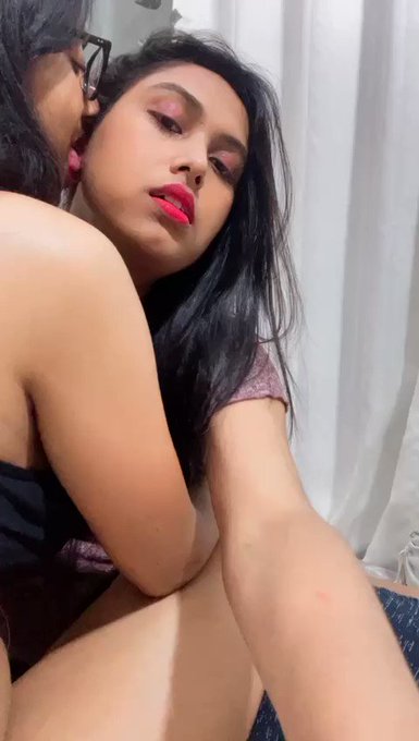 Wanna make out with me??
Click the link- https://t.co/zSxlJ8zcyn   N.#love #cams #medellin #manyvids