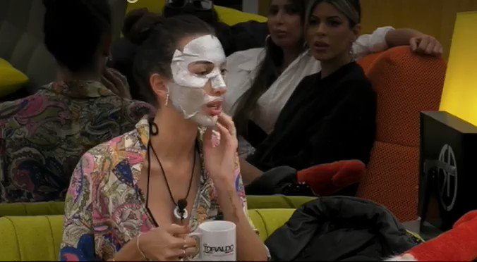 BagnoTrash On Twitter antonella Ha Fatto Il Confessionale Con 