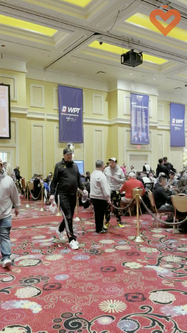 on Twitter "Just phil_hellmuth strolling in🚶& wasting no(00)