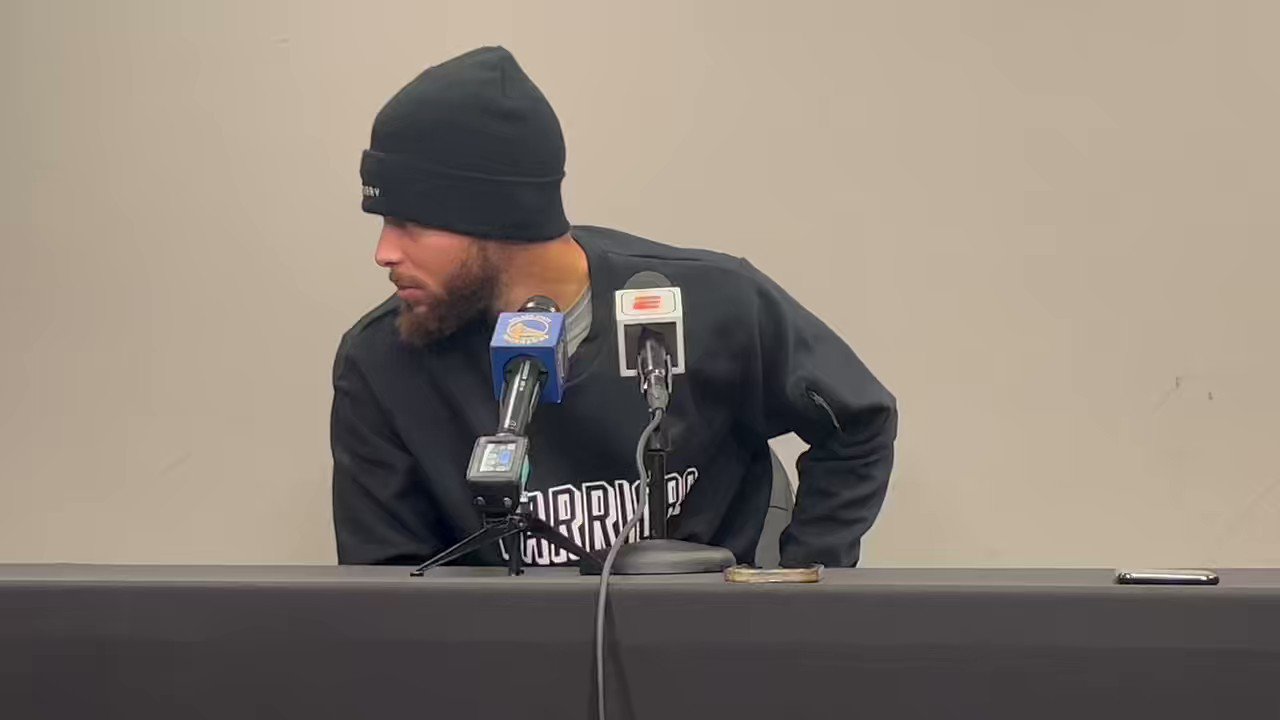 [外電] Curry傷情