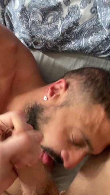 Gotta keep my daddy @marconapolixxx well fed… ??

Wanna taste me too?

See me spunk down my dads throat