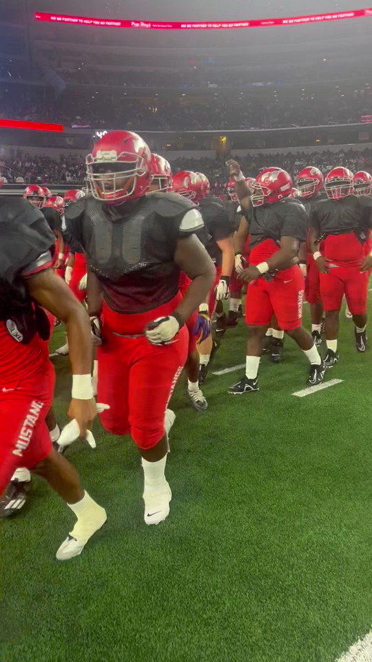 Rivals on Twitter "The No. 1 cornerback in 2025, Devin Sanchez, ready