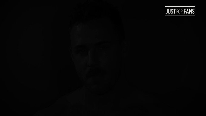 A new JFF superfan is enjoying my 414 videos, 61 photos. See ALL my content at: https://t.co/HQpfEKSm3m