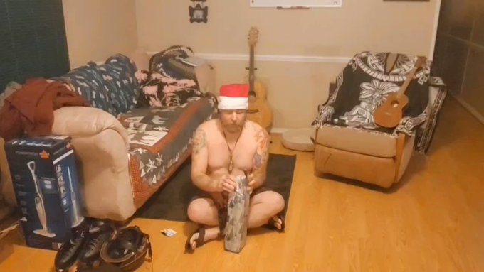 A Christmas present 🎁 to myself! This toy sucks me dry!(nsfw) This video is part of a contest! Don't