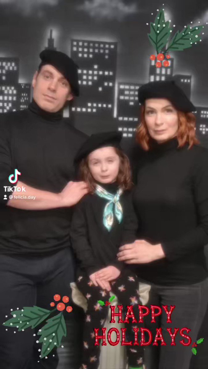 Happy Holidays from my family to yours!!! See you in 2023!!! Ryon_D