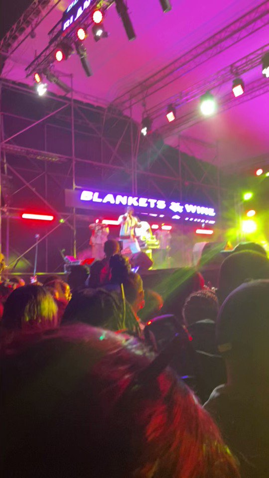 Blankets & Wine (blanketsandwine) / Twitter
