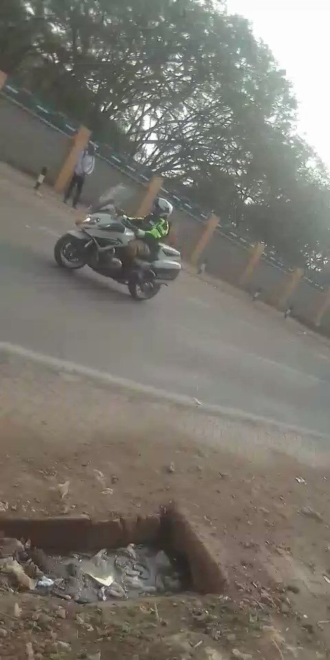 President William ruto convoy yesterday at Karen .happy birthday president 